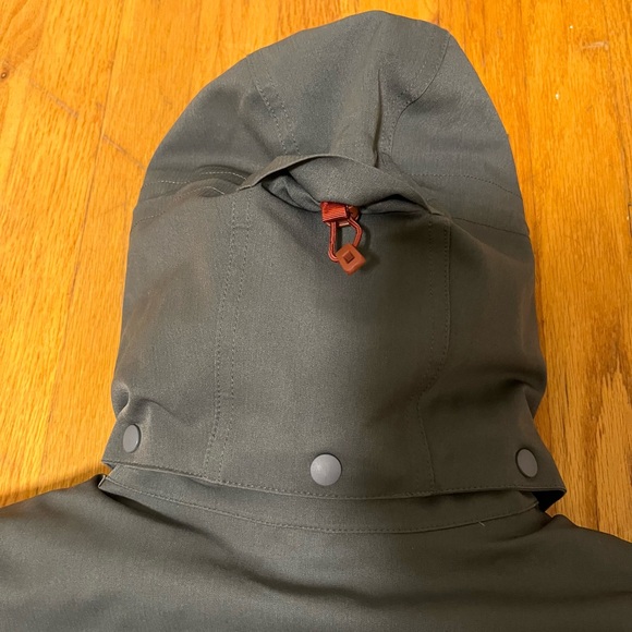 Patagonia Women’s Tres 3 in 1 Waterproof Down Parka Small (lightly worn) - Picture 9 of 14